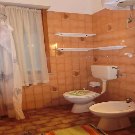 公寓 Comfortable Flat Near The Sea For Six Guests 比比翁